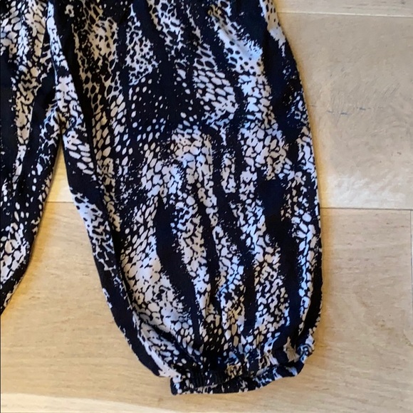 Bar III Black & White Capris Shorts Medium Pockets - Picture 5 of 8